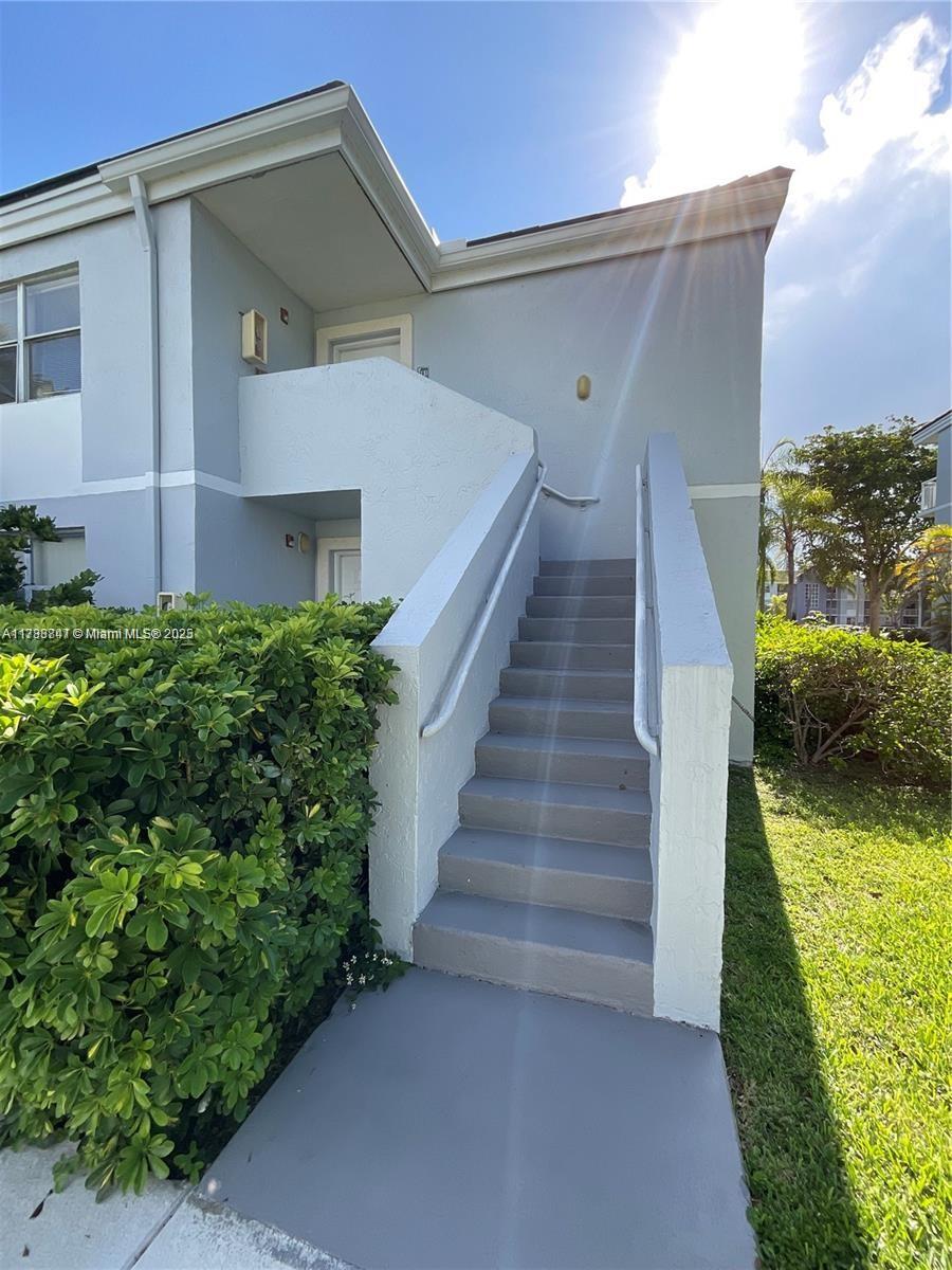 8590 SW 212 st # 201