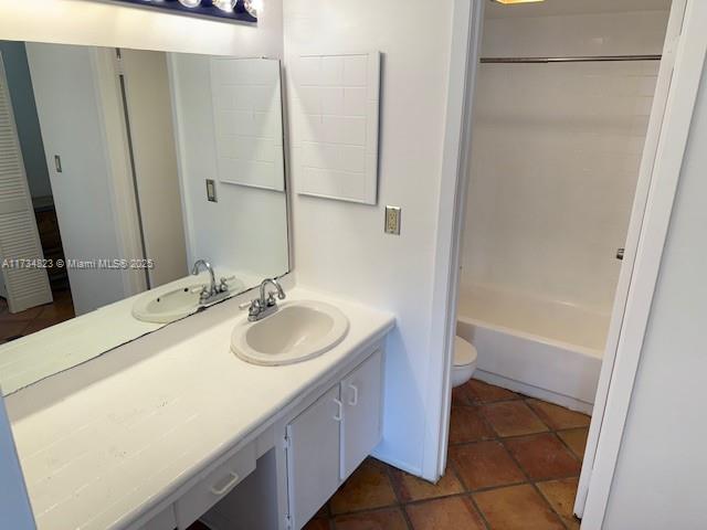 3401 N Country Club Dr # 107