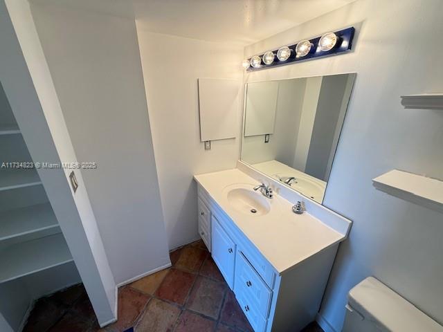 3401 N Country Club Dr # 107