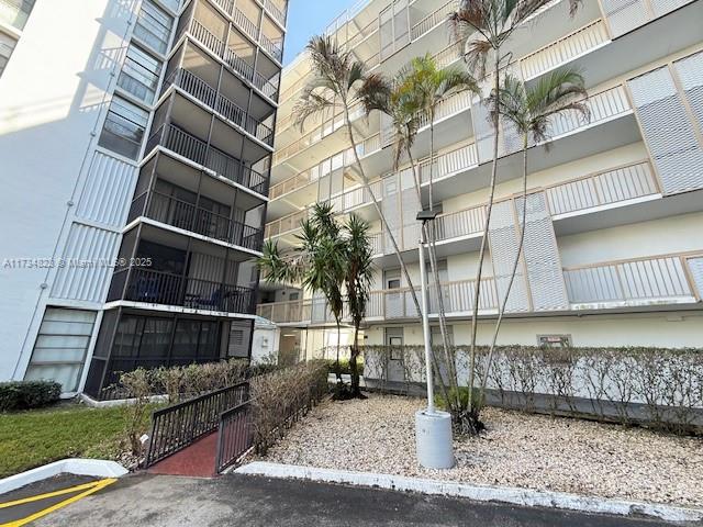 3401 N Country Club Dr # 107