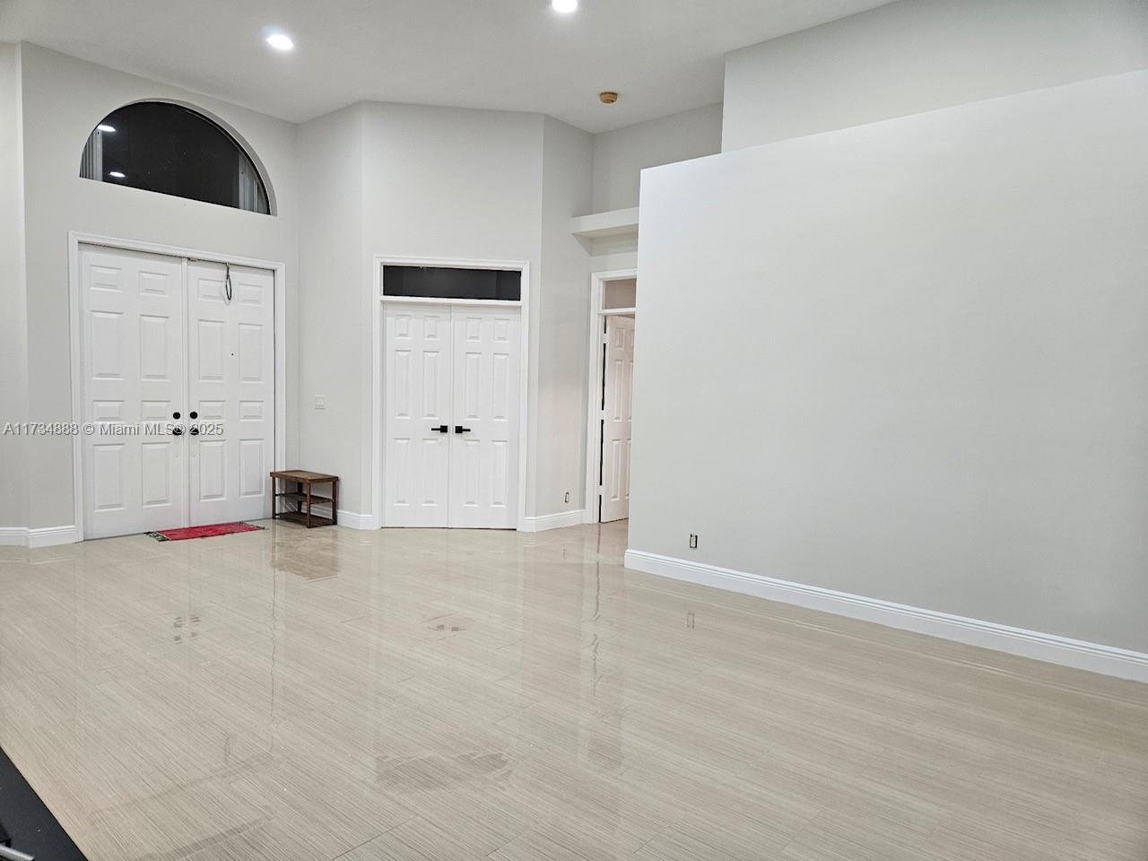 10084 Lexington Estates Blvd # 1