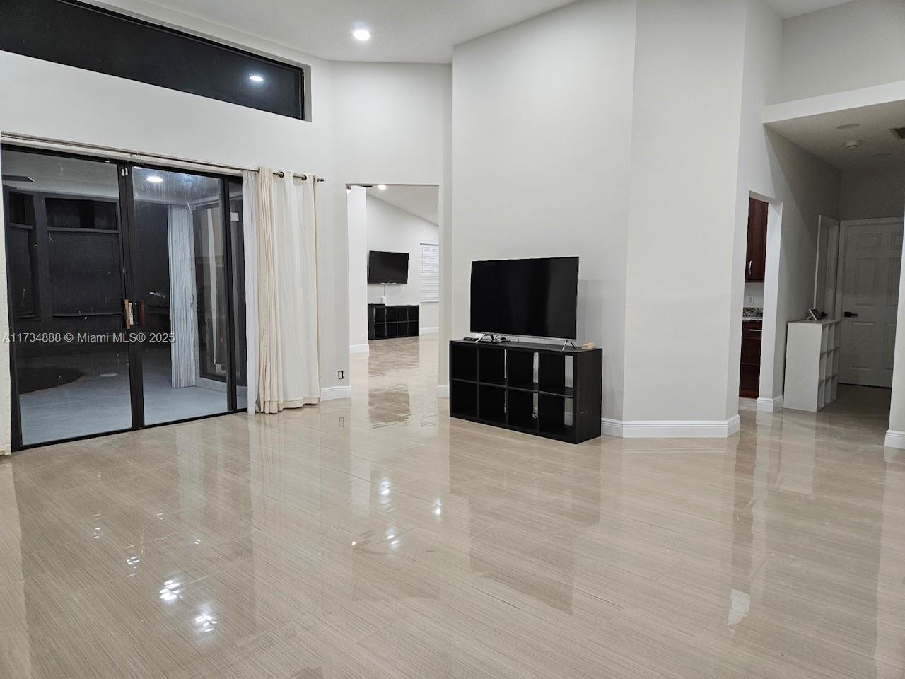 10084 Lexington Estates Blvd # 1