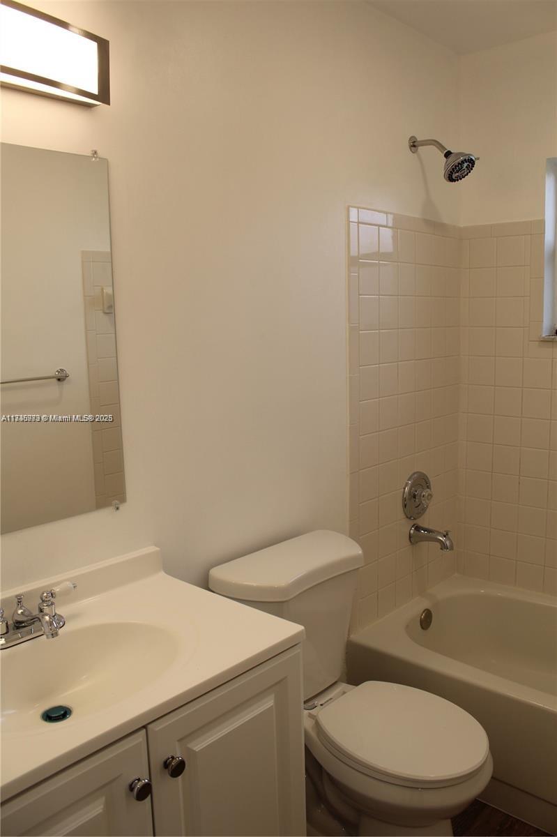 10016 NW 4th St # 201
