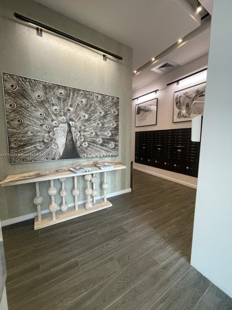 2900 NE 7th Ave # 2101