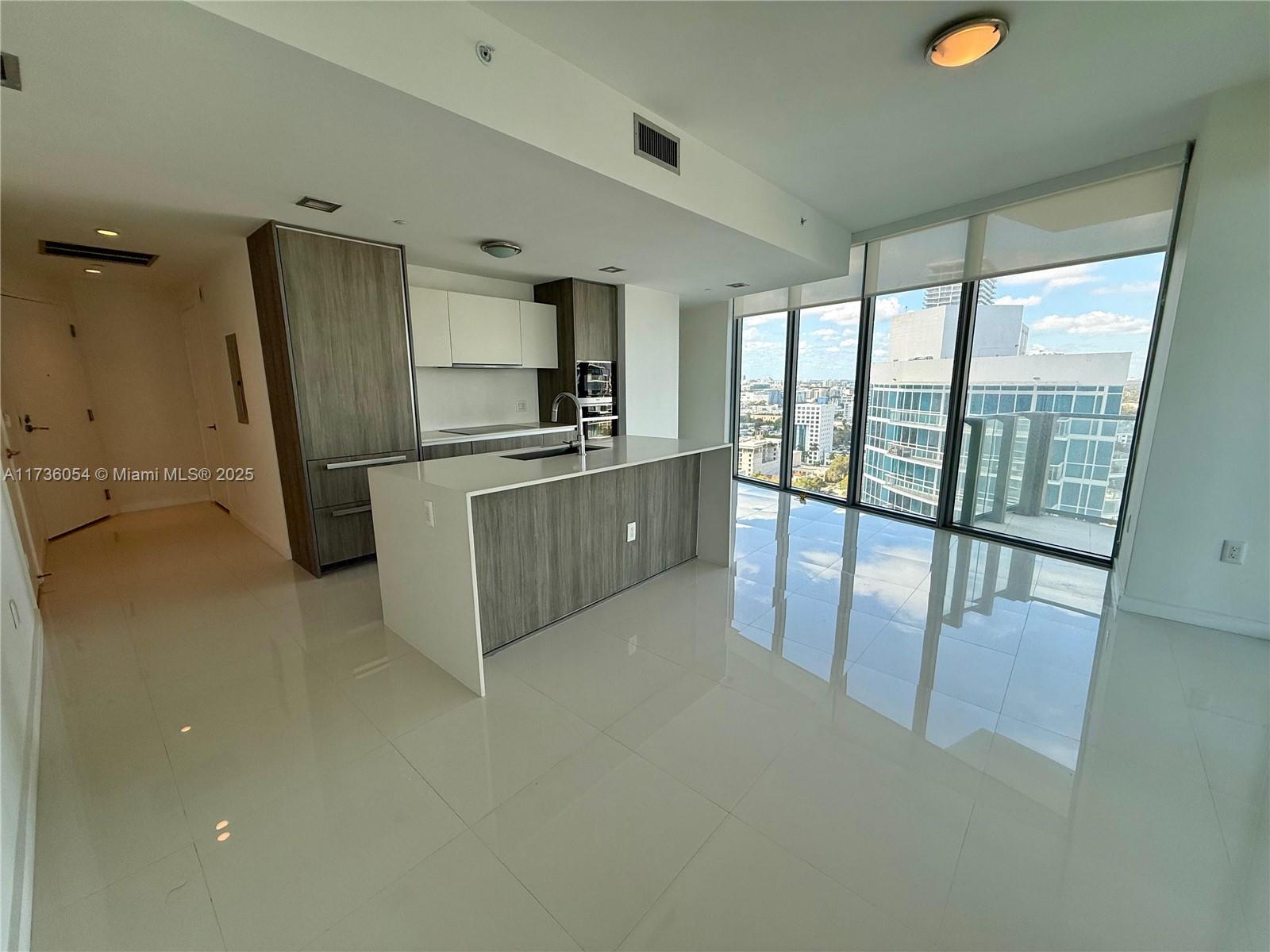 2900 NE 7th Ave # 2101