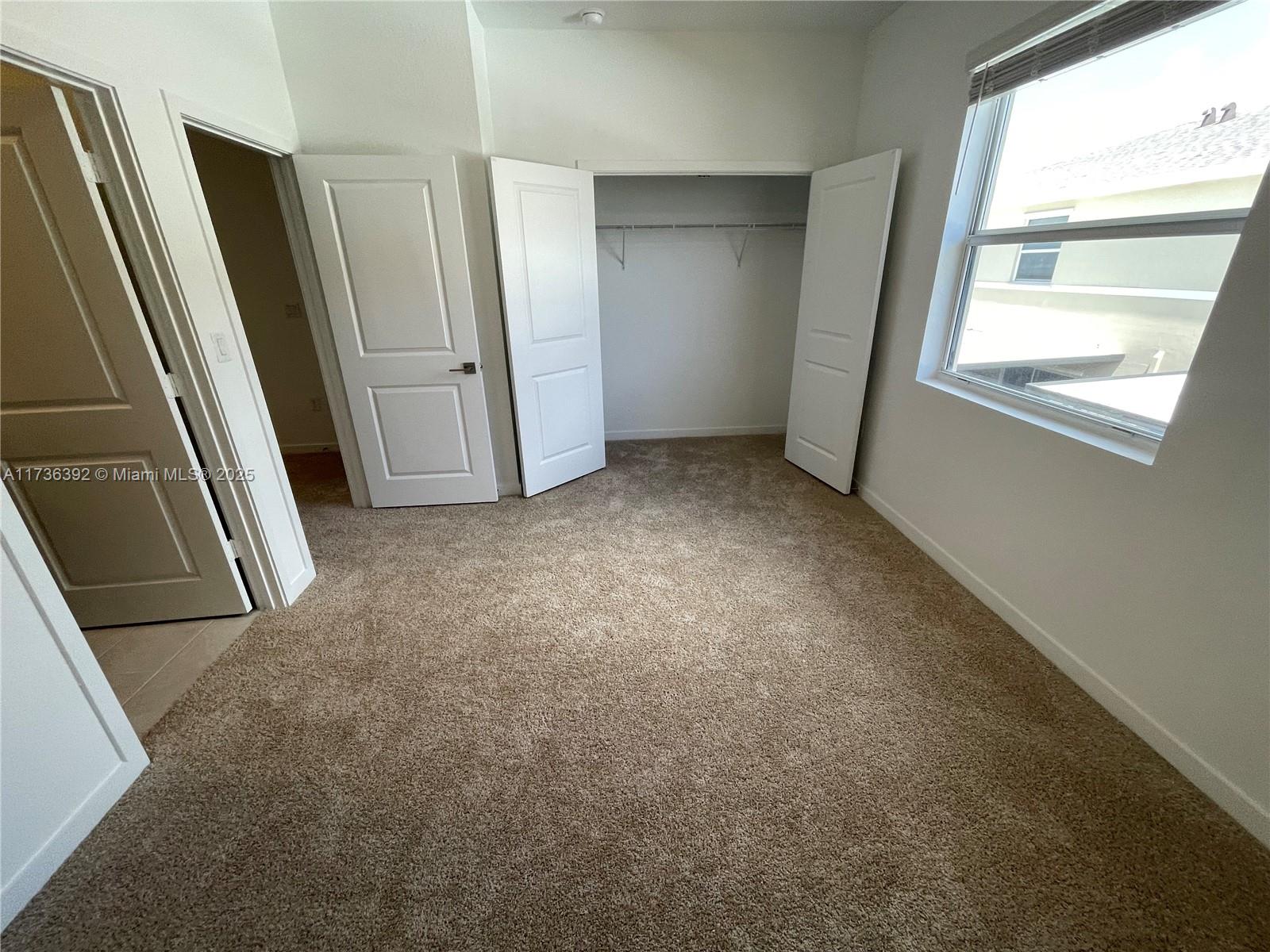 552 NE 4th Ln # 552