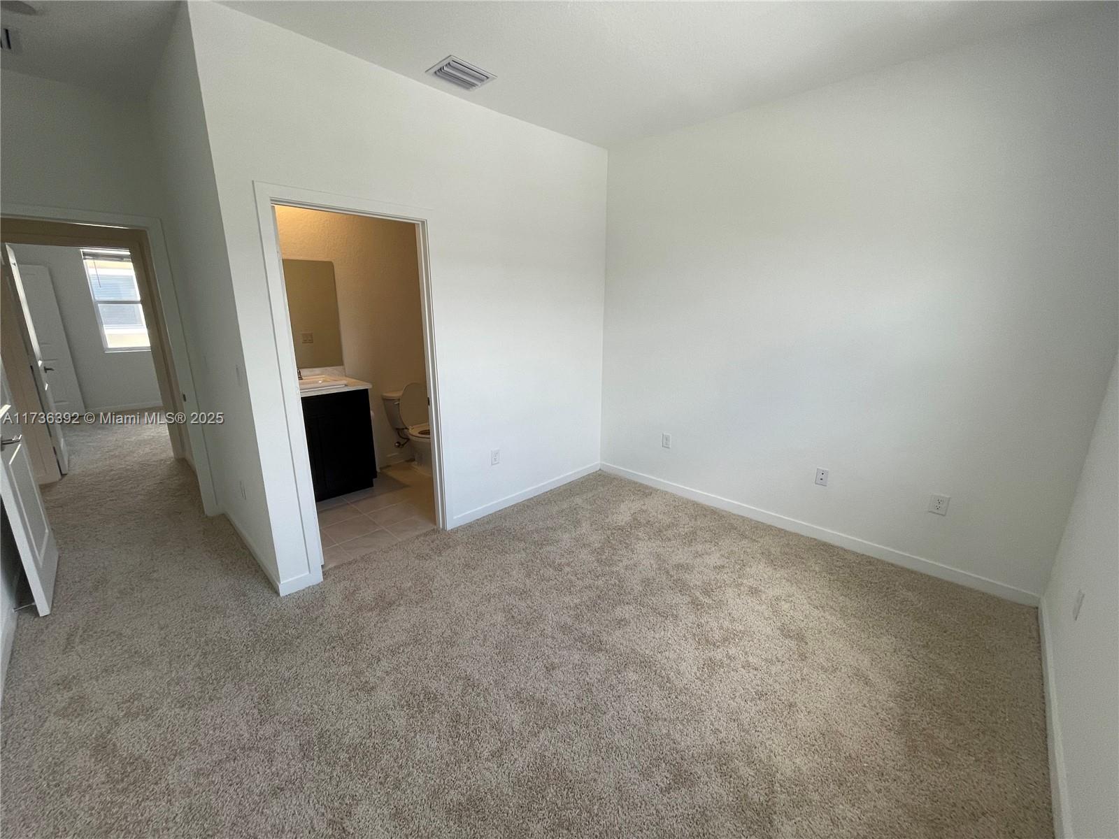552 NE 4th Ln # 552