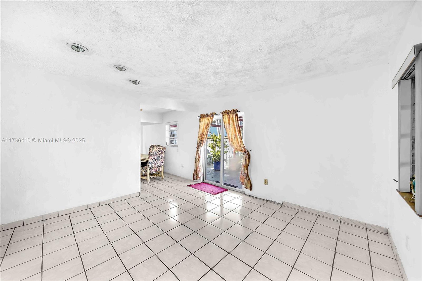 5440 SW 99th Ave