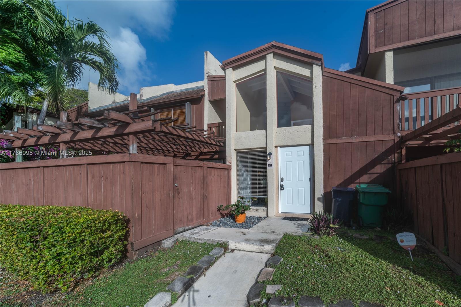 6864 SW 114th Pl # E61