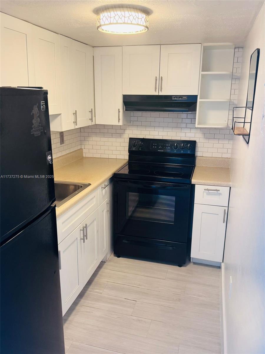 4713 NW 7th St # 1 Unit: 109-1