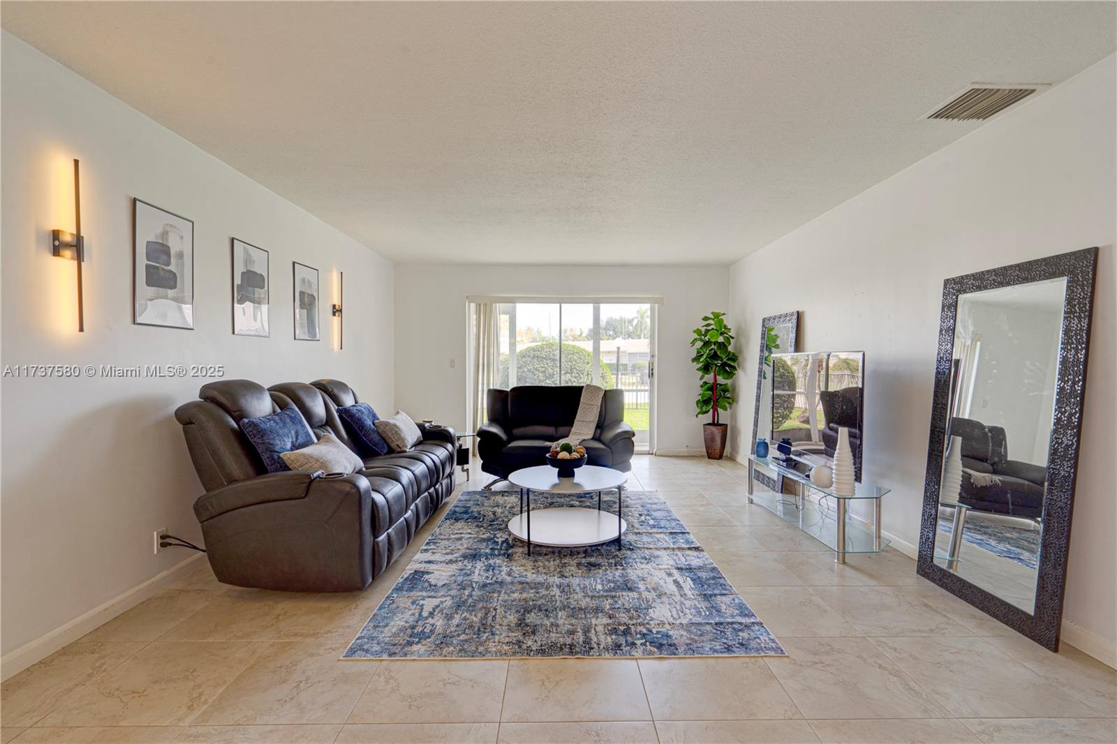 700 Layne Blvd # 113