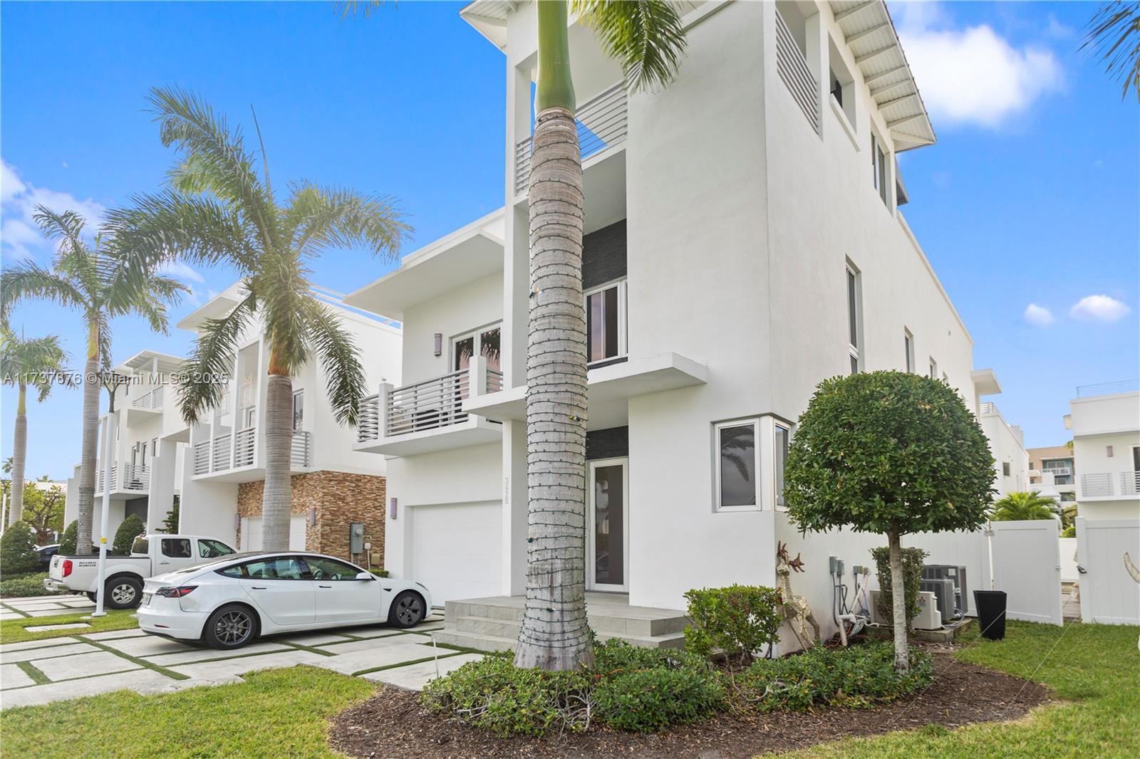 3420 NW 84th Ave