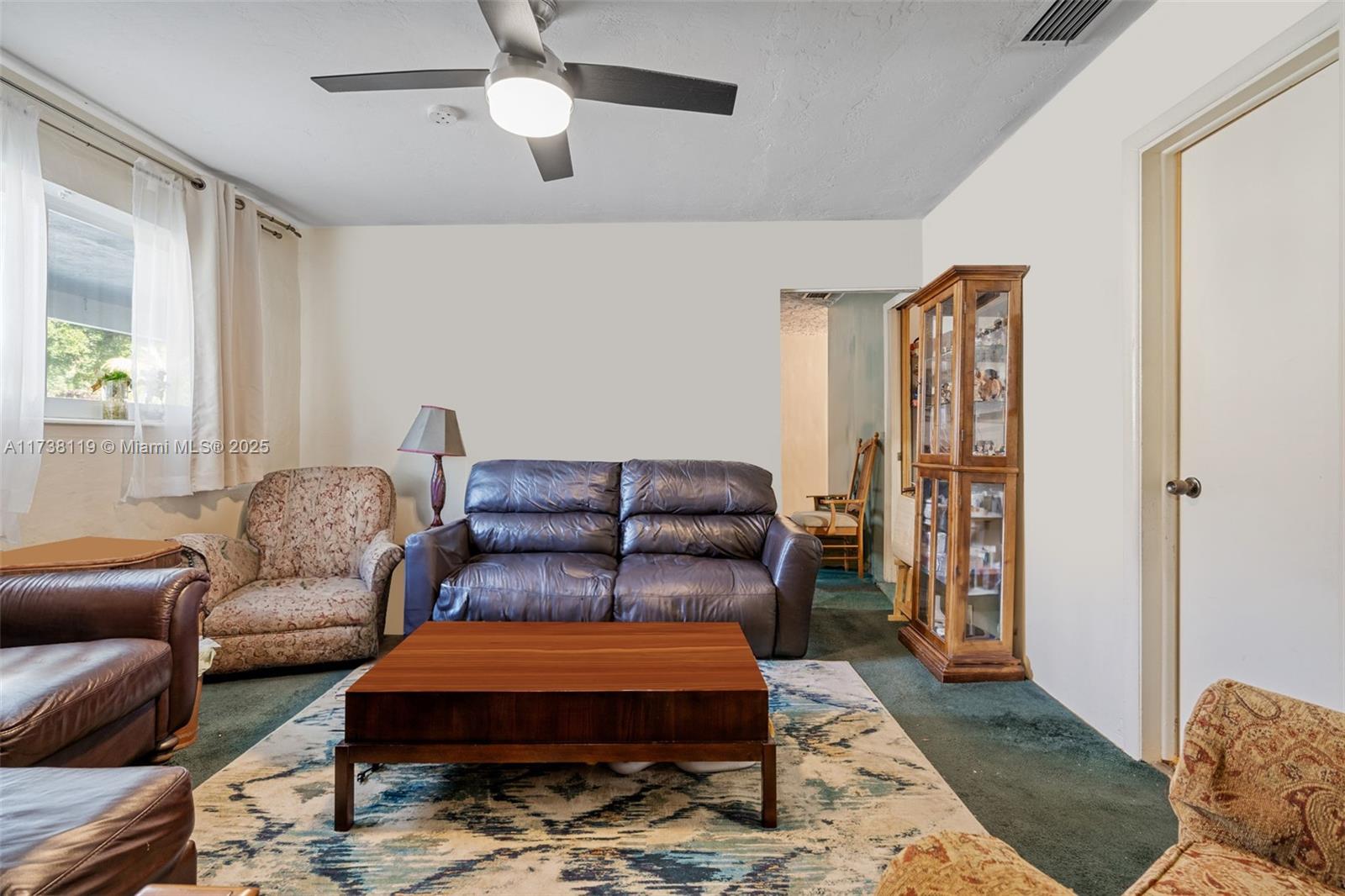 3553 Hibiscus St
