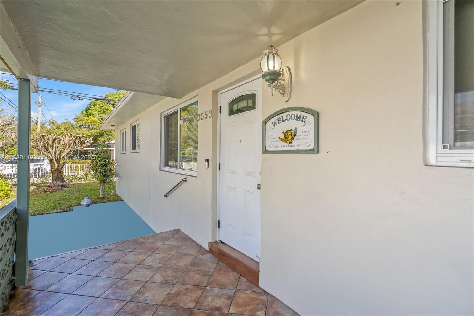 3553 Hibiscus St