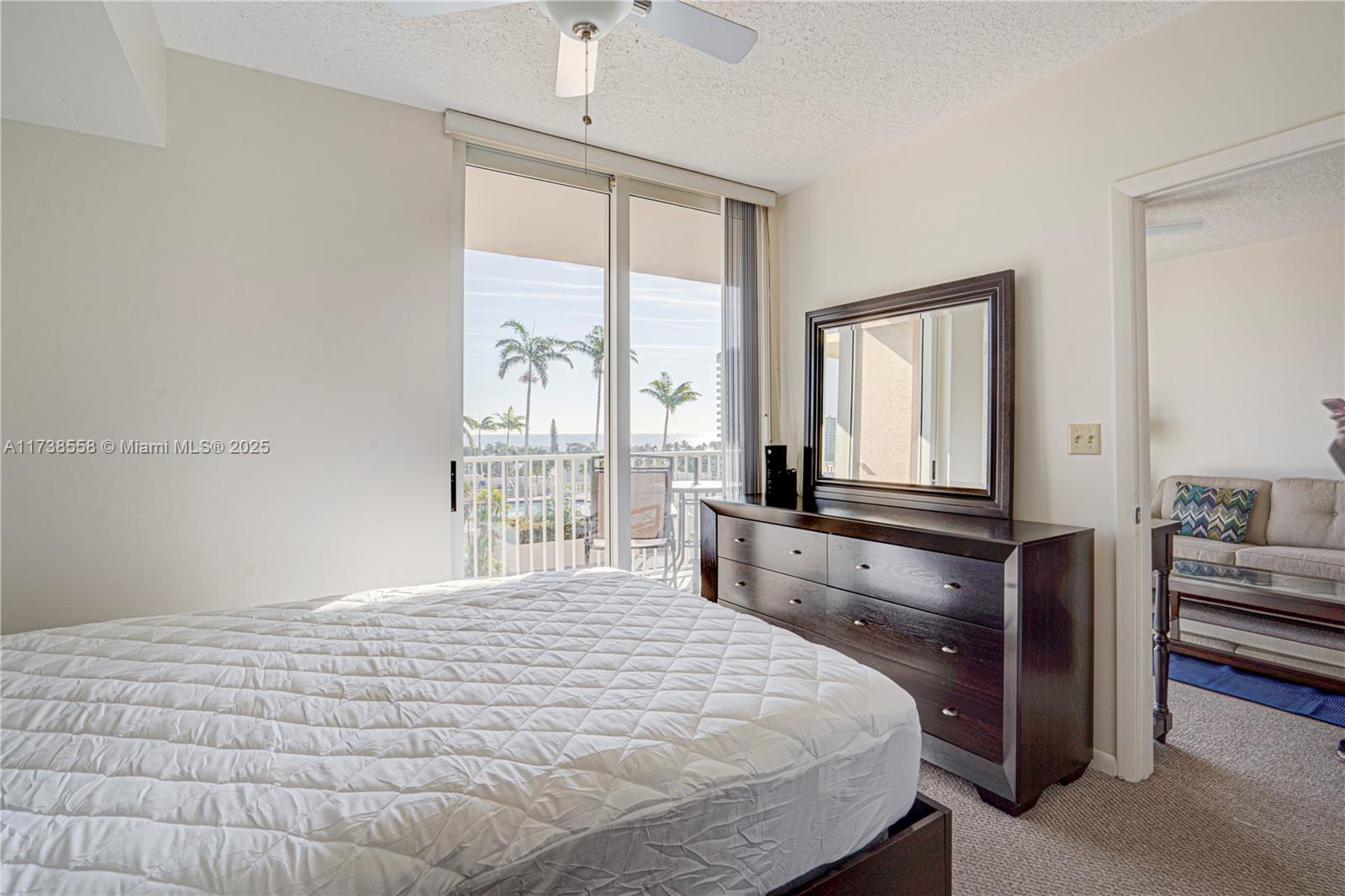 3020 NE 32nd Ave # 817