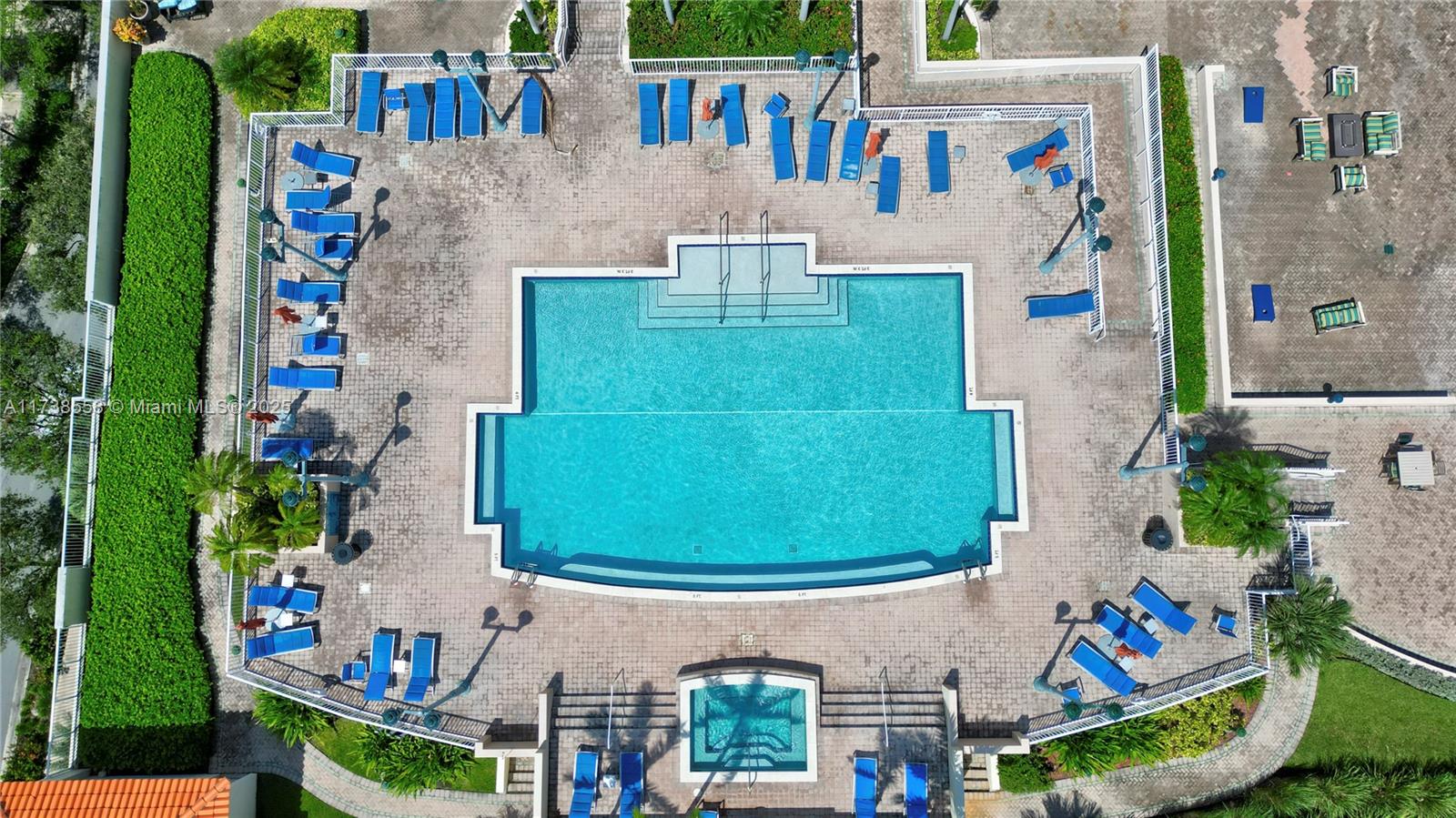 3020 NE 32nd Ave # 817