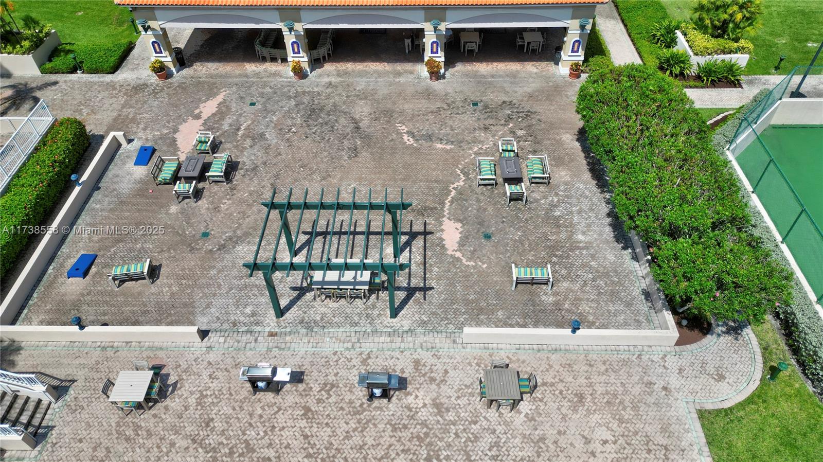 3020 NE 32nd Ave # 817