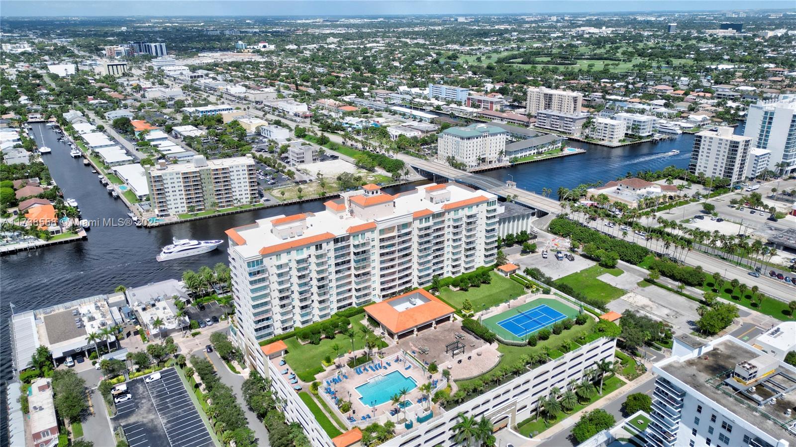 3020 NE 32nd Ave # 817