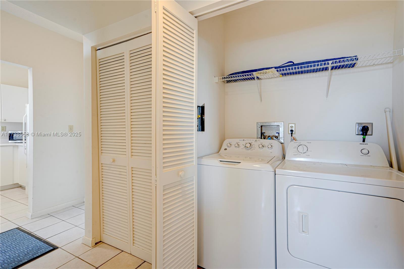 3020 NE 32nd Ave # 817