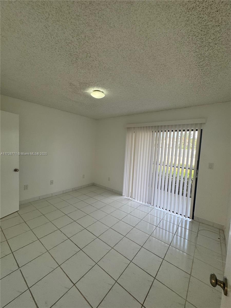 9701 Hammocks Blvd # 106A