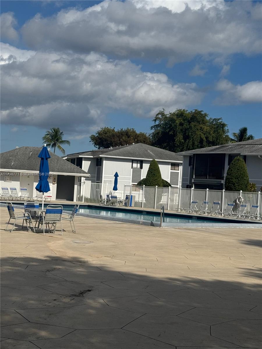 9701 Hammocks Blvd # 106A