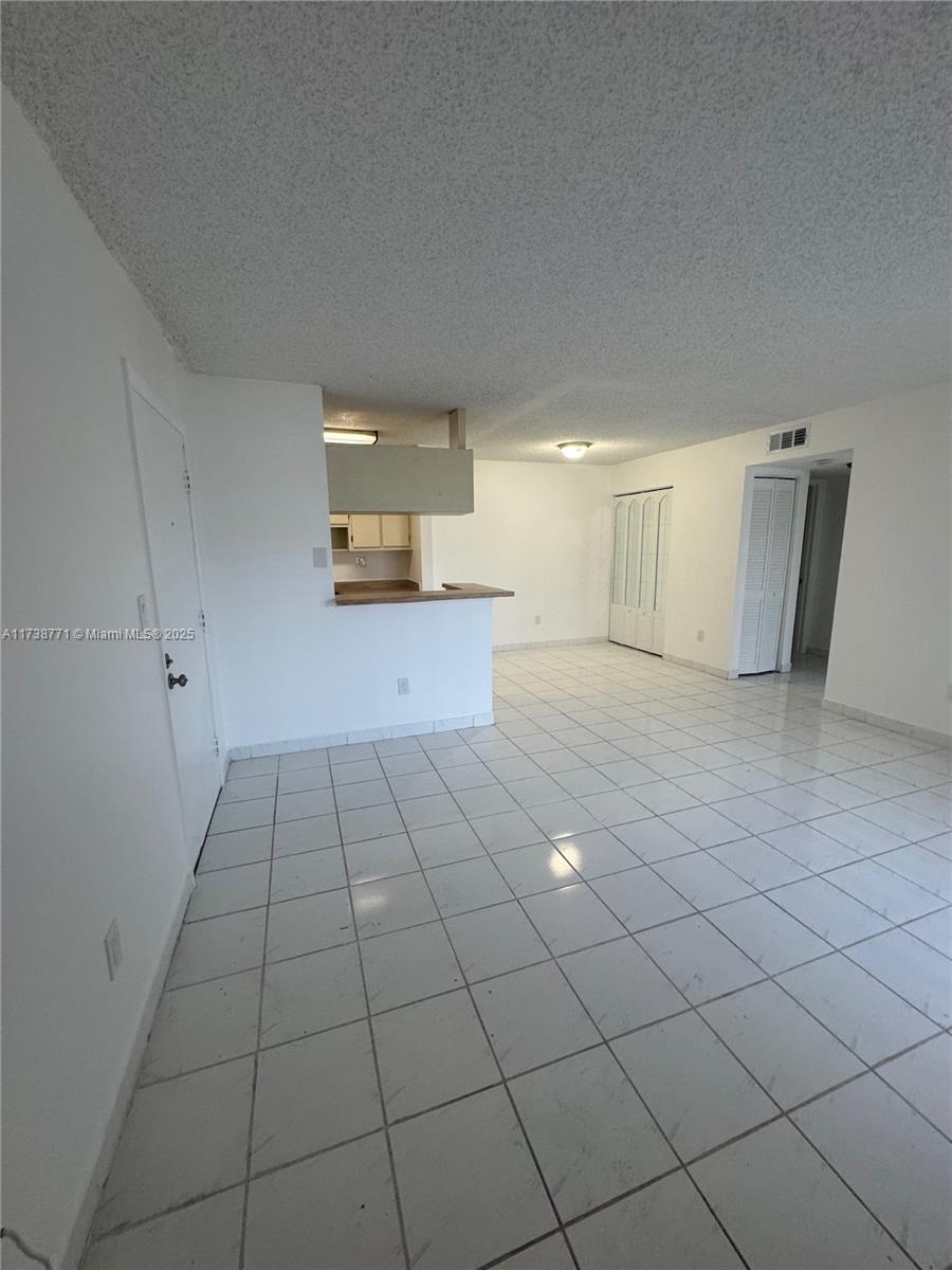 9701 Hammocks Blvd # 106A