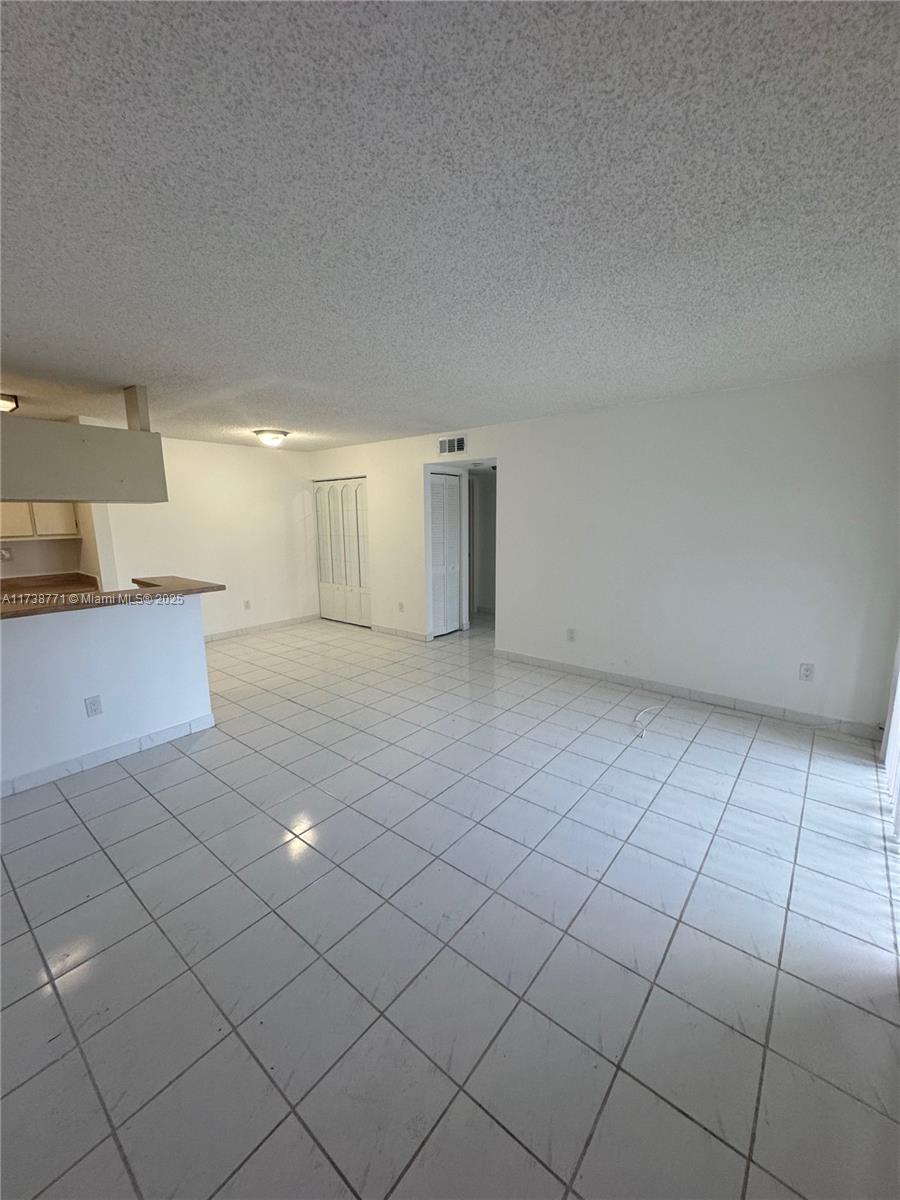9701 Hammocks Blvd # 106A