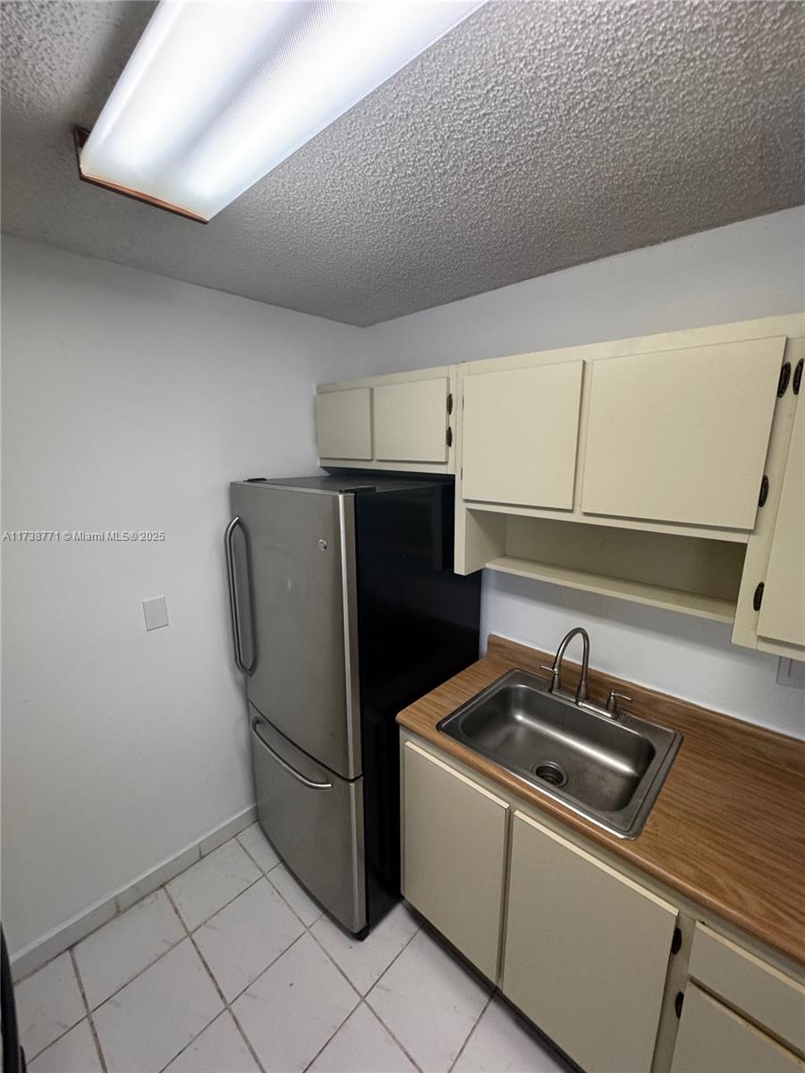 9701 Hammocks Blvd # 106A
