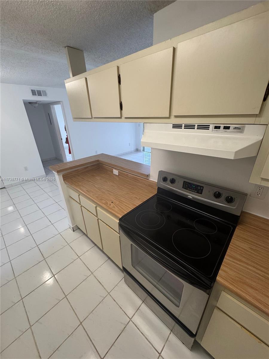 9701 Hammocks Blvd # 106A