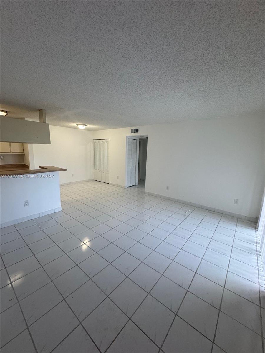 9701 Hammocks Blvd # 106A