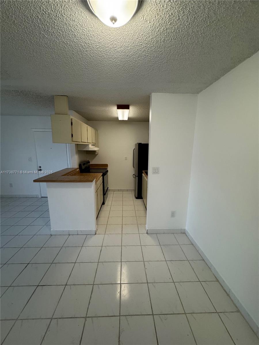 9701 Hammocks Blvd # 106A