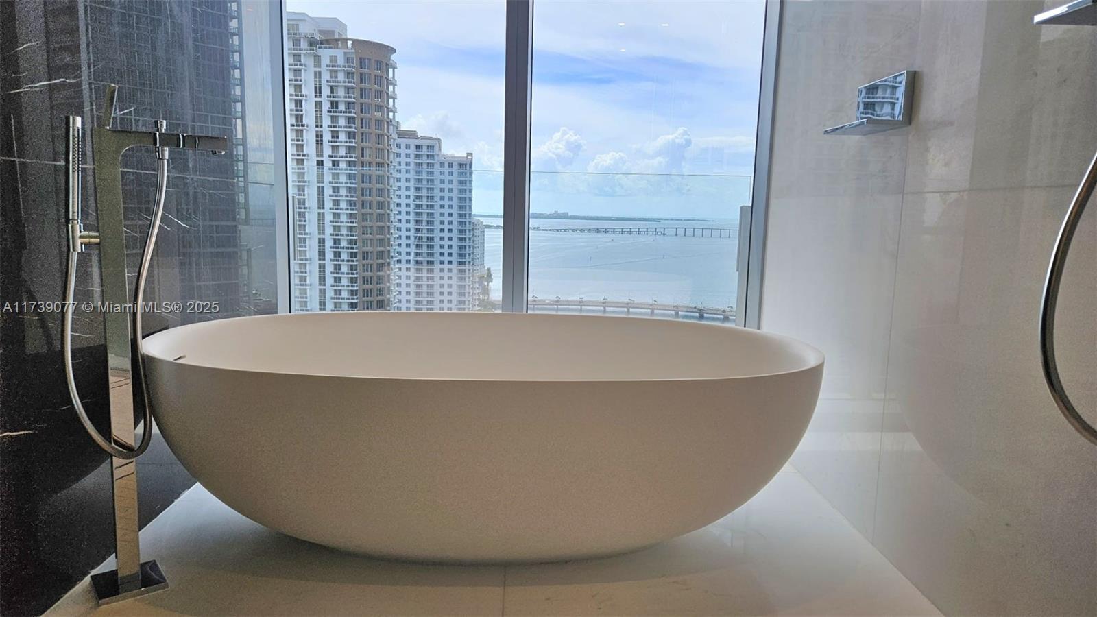 300 Biscayne blvd way # 2304