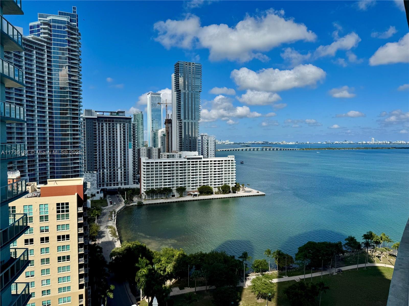 1900 N Bayshore Dr # 2010