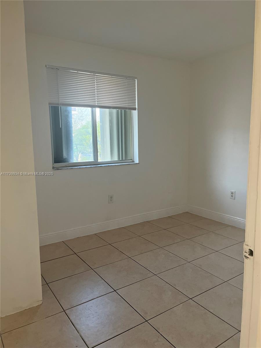 2185 NW 16th Ter # 4