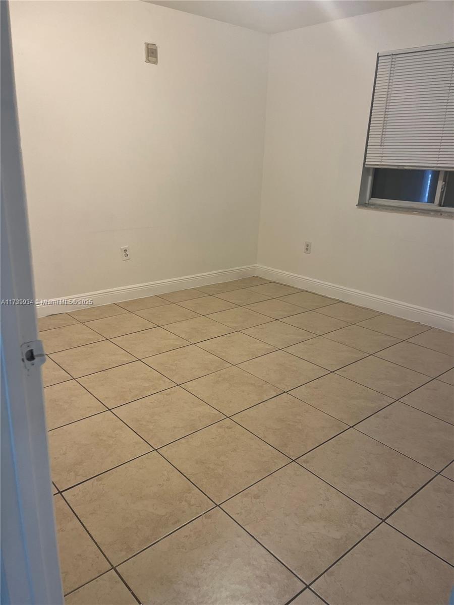 2185 NW 16th Ter # 4
