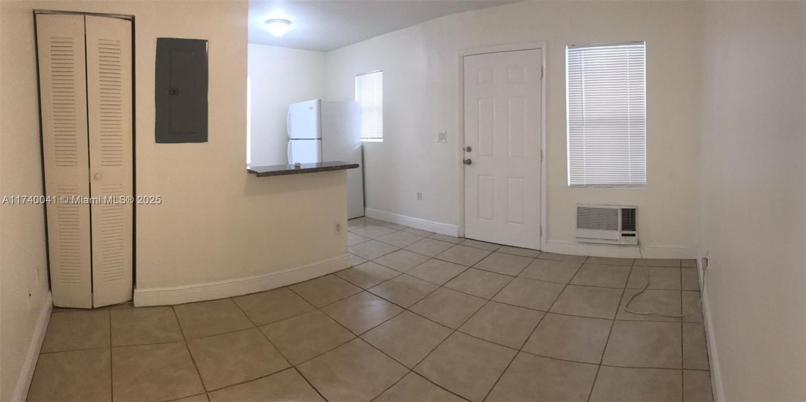 1533 NW 2nd Ave # 5