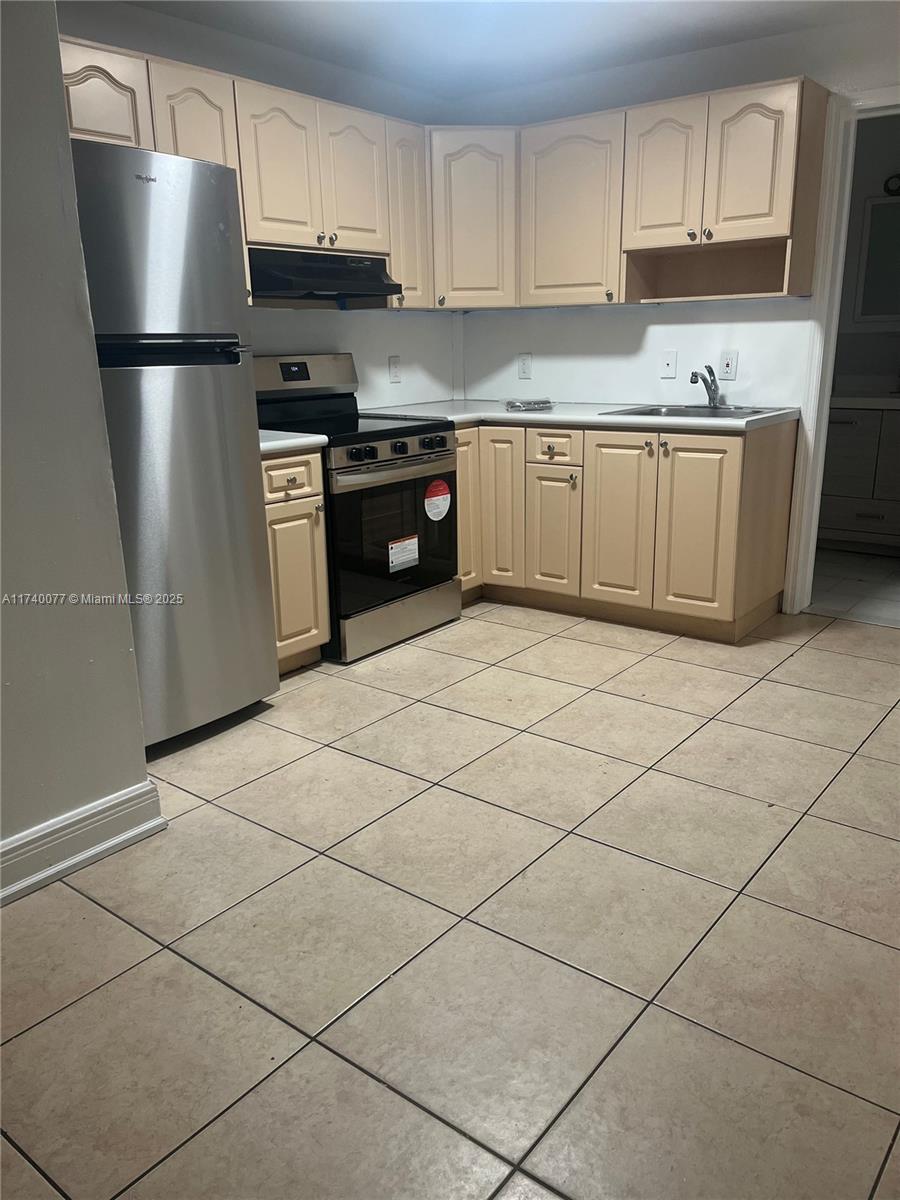 2185 NW 16TH TER 2185 NW 16TH TER # 6