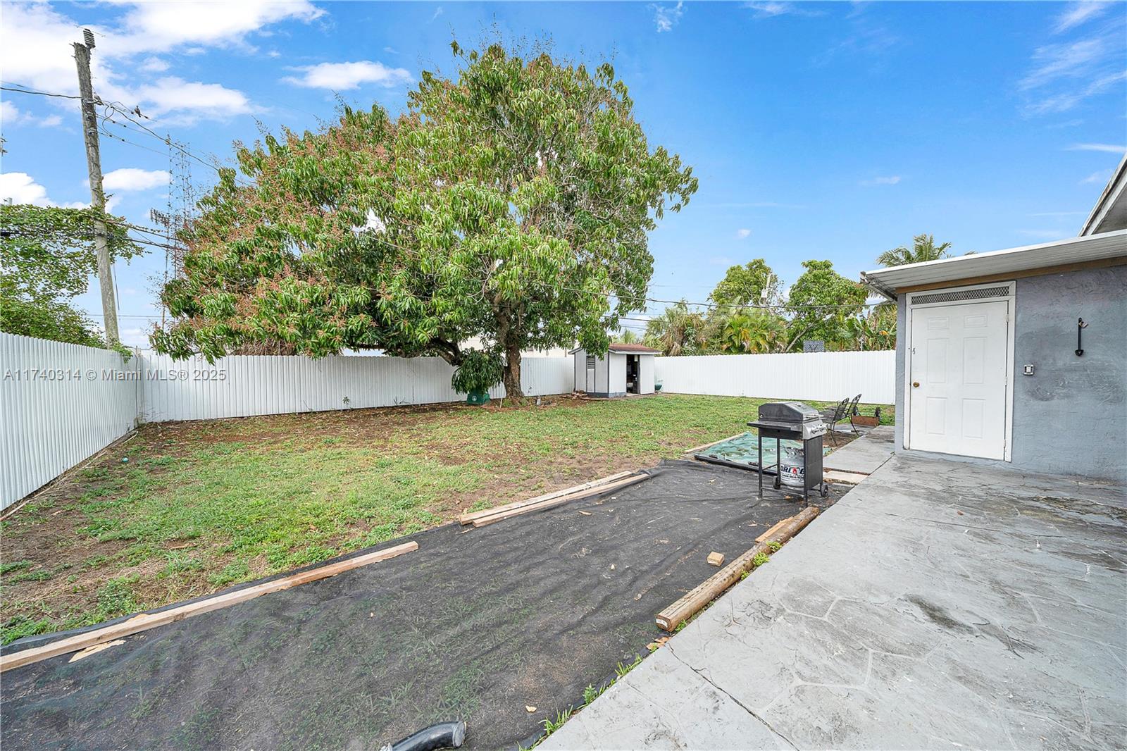 500 SW 69th Ave