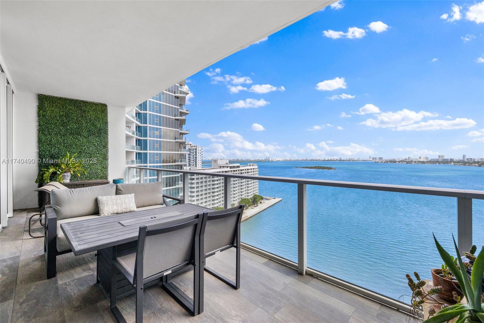 2020 N Bayshore Dr # 1708