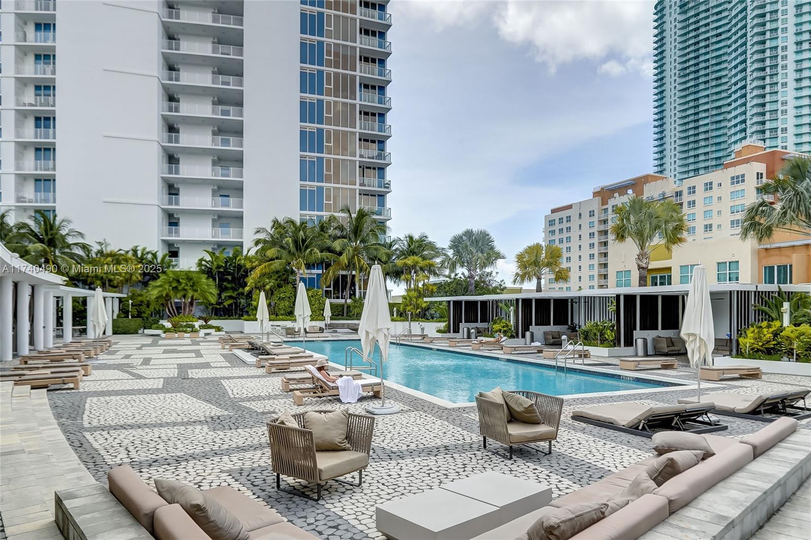 2020 N Bayshore Dr # 1708