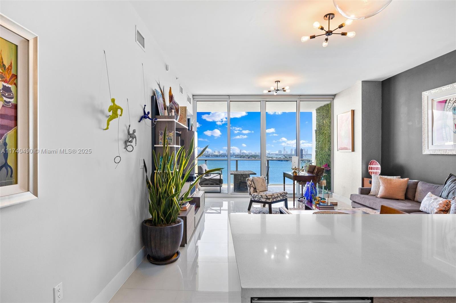2020 N Bayshore Dr # 1708