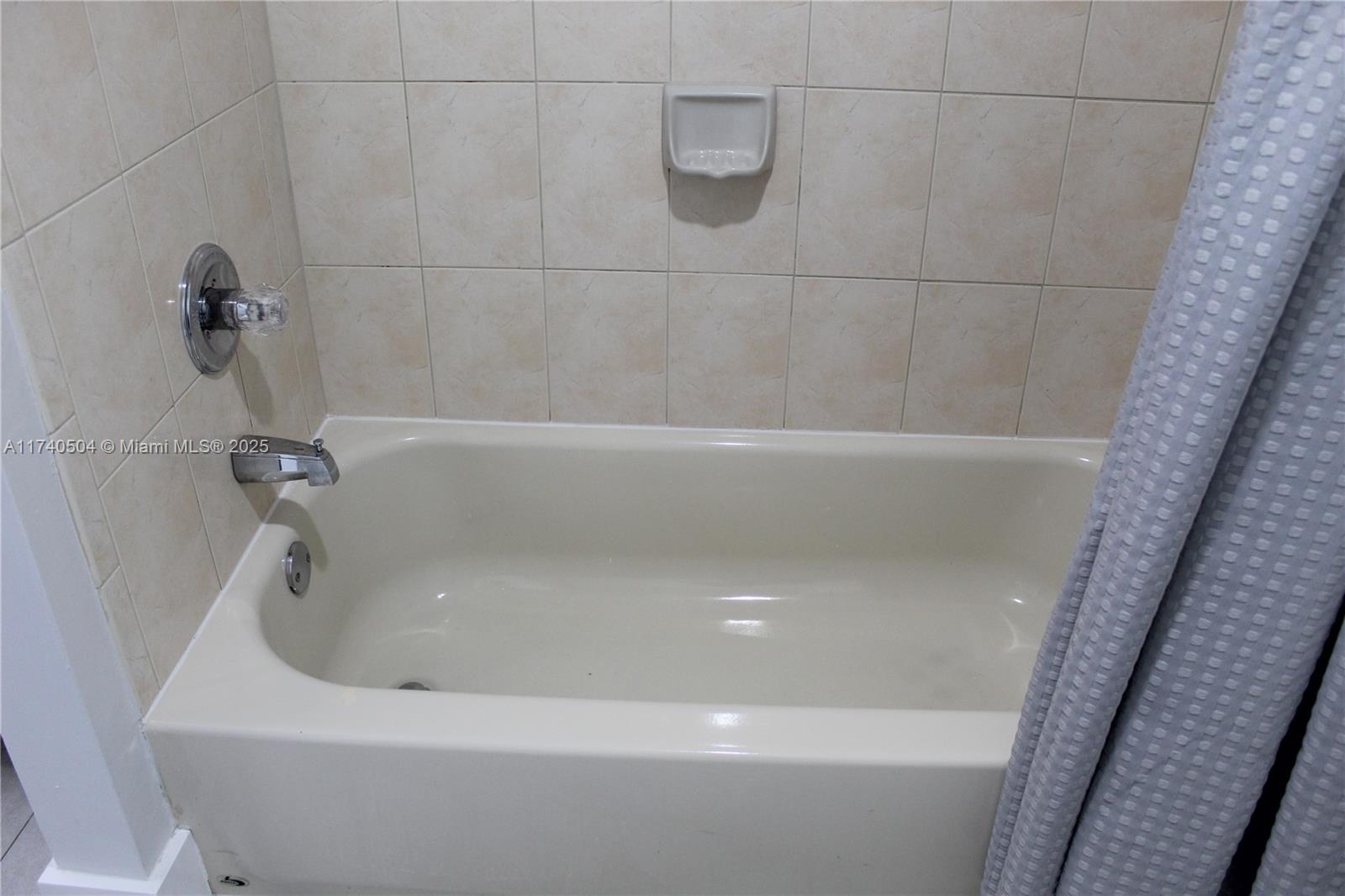 995 SW 84th Ave # 206