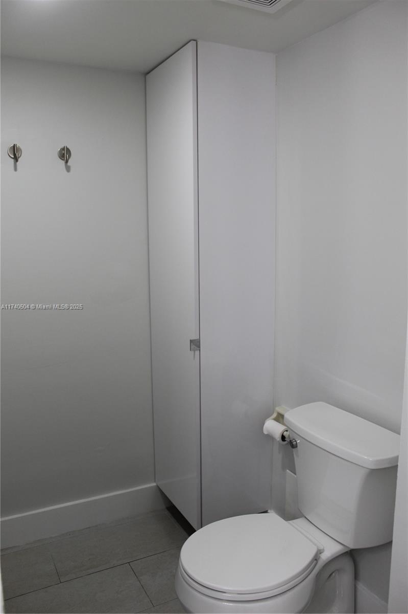 995 SW 84th Ave # 206