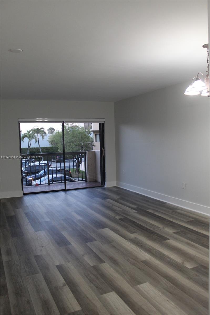 995 SW 84th Ave # 206