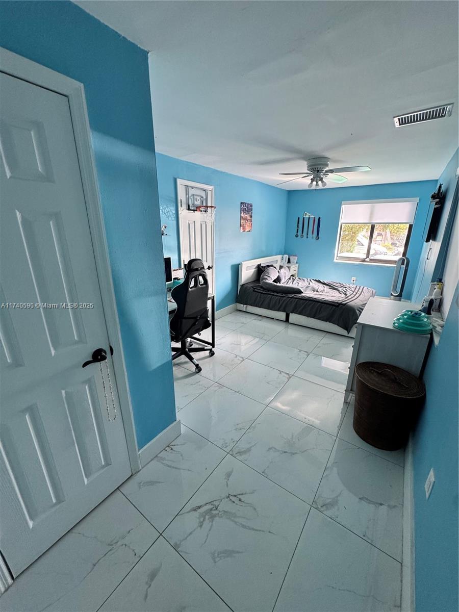 11225 SW 50th Ter