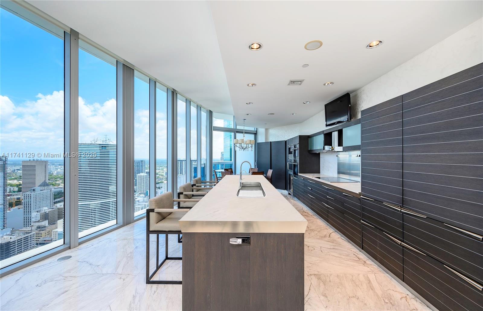 200 BISCAYNE BLVD WY # 5402