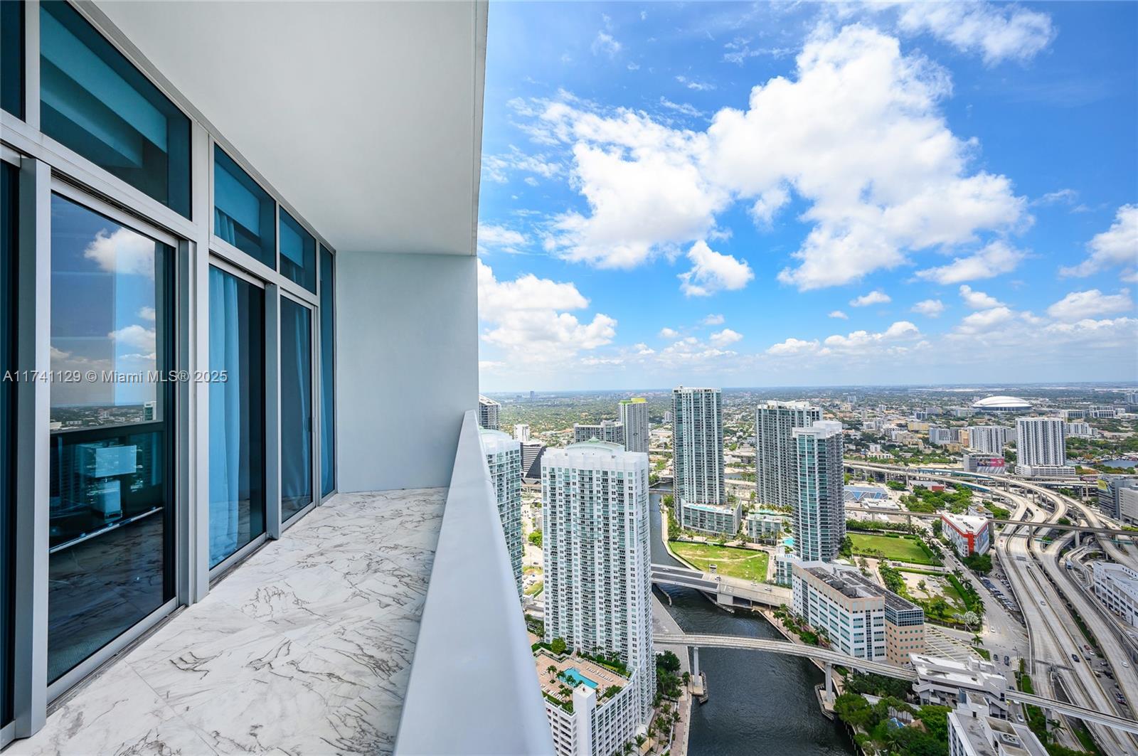 200 BISCAYNE BLVD WY # 5402