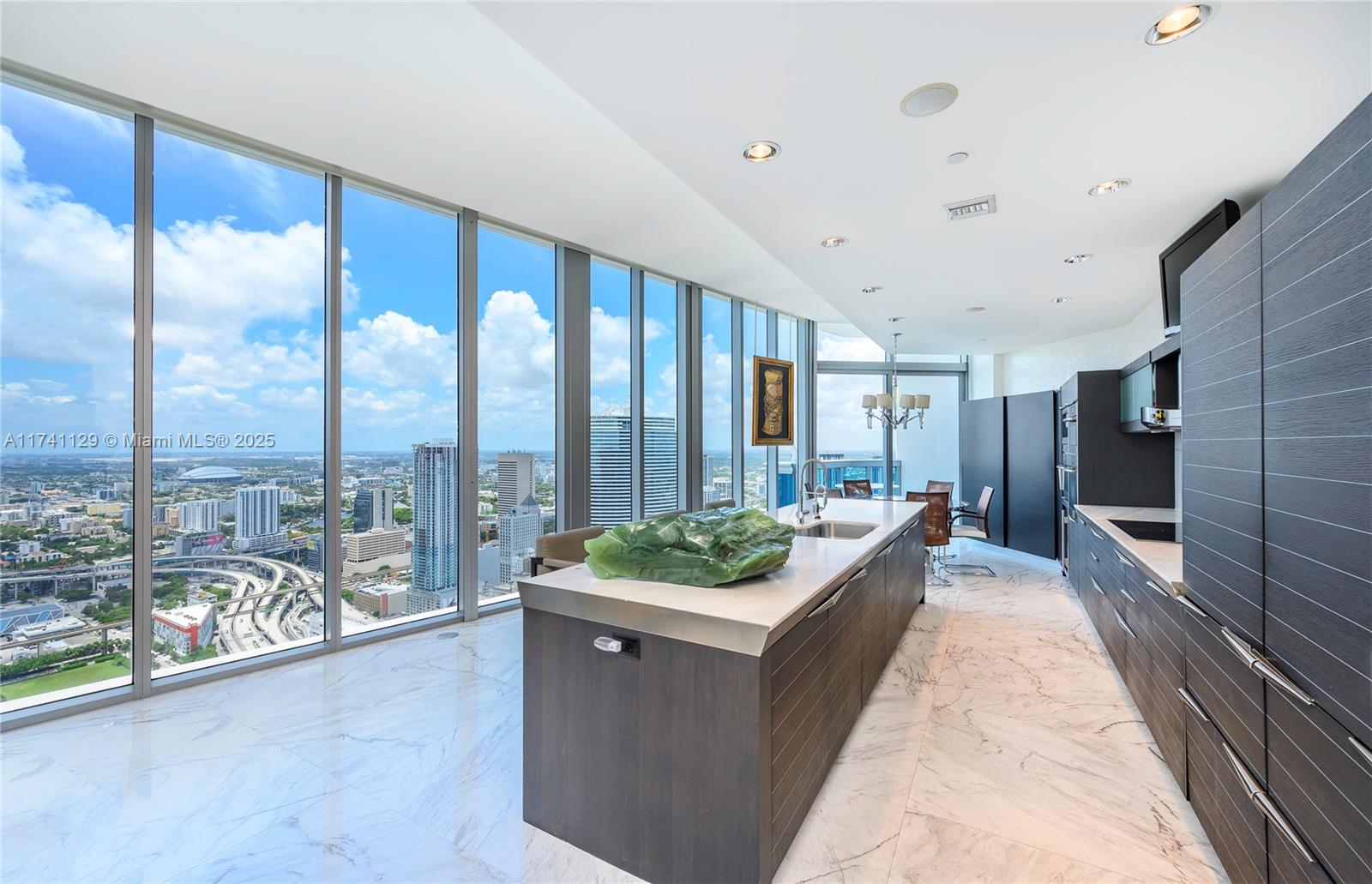 200 BISCAYNE BLVD WY # 5402