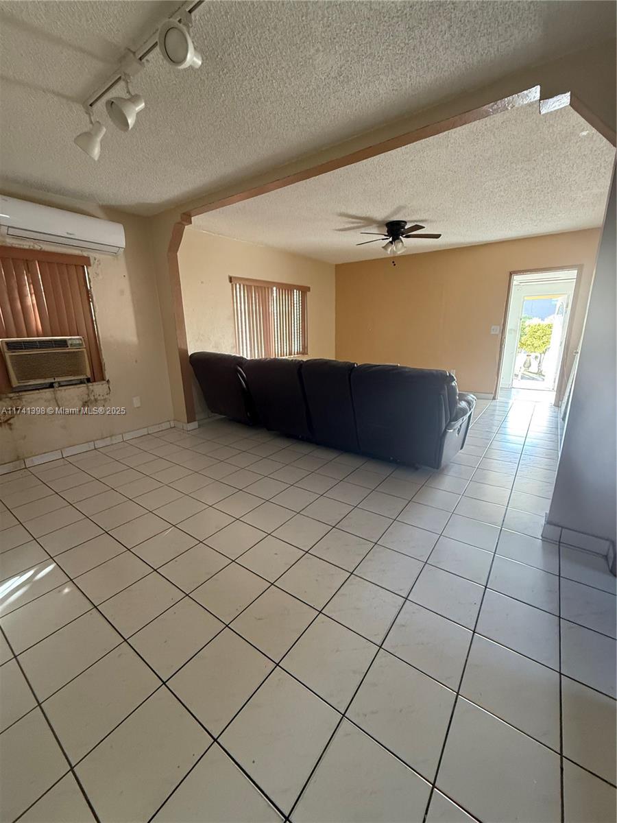 85 SW 30th Ave
