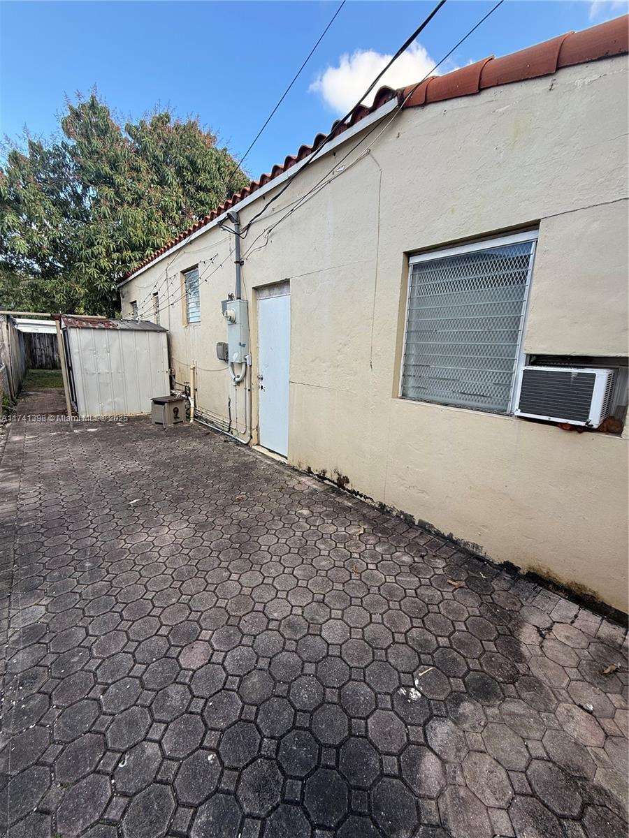 85 SW 30th Ave
